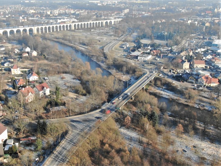 Most nad Bobrem w Bolesławcu w ciągu DK94. Fot. Michał Soroko/GDDKiA